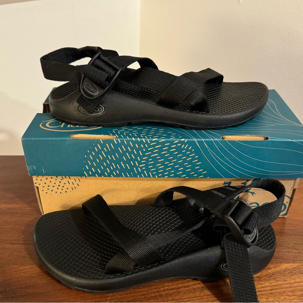 NIB Chaco Z1 Classic Womens
